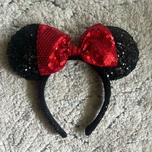 Disney Minnie Mouse ears